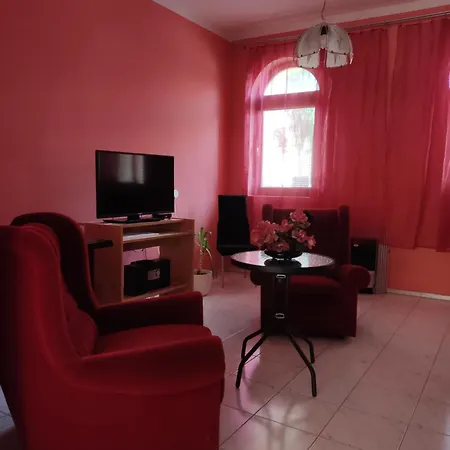 بيت ضيافة Buebaj Vendeghaz