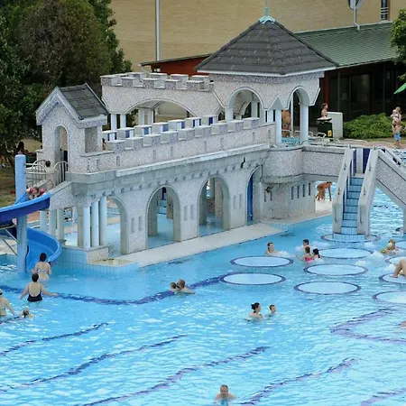 Buebaj Vendeghaz * エゲル